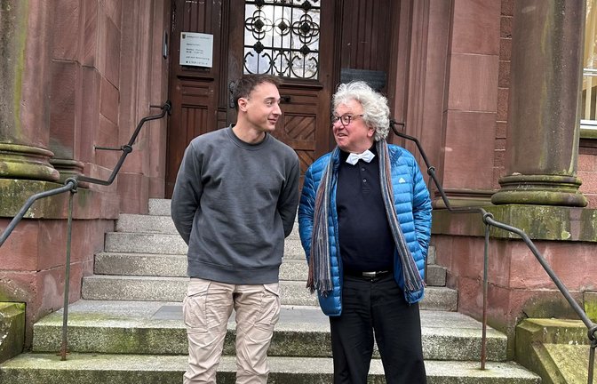 Tiktok-Star Maurizio Pastore aus dem Schwarzwald  (links) mit seinem Anwalt   Rechtsanwalt Christoph Nix<span class='image-autor'>Foto: StZN/Lea Krug</span>