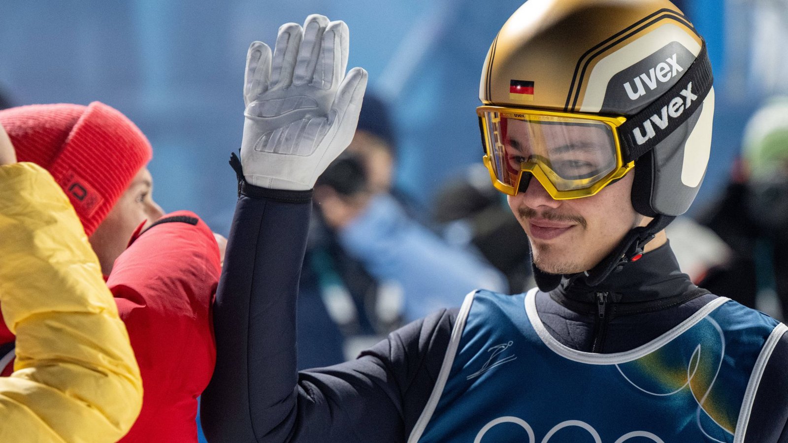Die Zuversicht ist groß: Für Olympiasieger Philipp Raimund geht es jetzt auf die Großschanze.Foto: Imago/GEPA pictures Die Zuversicht ist groß: Für Olympiasieger Philipp Raimund geht es jetzt auf die Großschanze.Foto: Imago/GEPA pictures