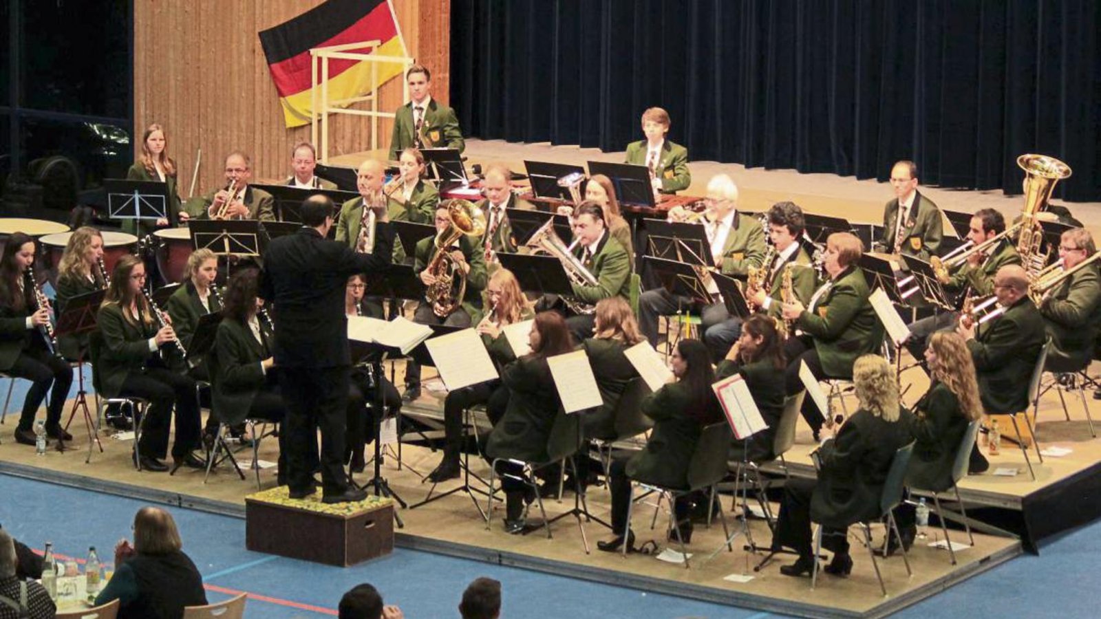 Der Musikverein Sersheim lockte am Samstag in die SKV-Halle. Fotos: Friedrich Der Musikverein Sersheim lockte am Samstag in die SKV-Halle. Fotos: Friedrich