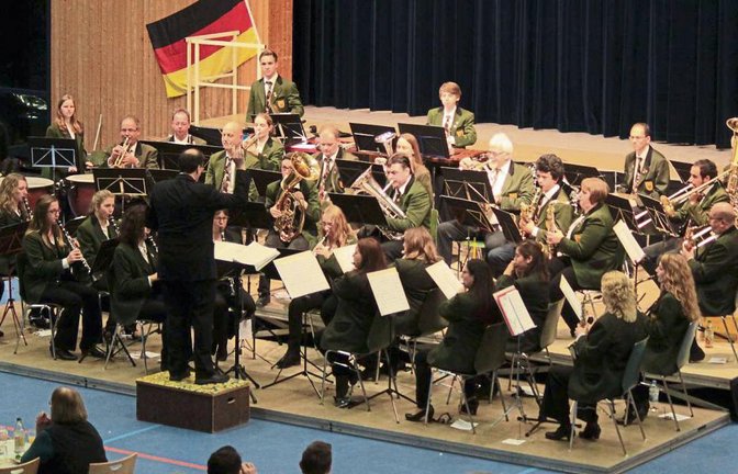Der Musikverein Sersheim lockte am Samstag in die SKV-Halle. Fotos: Friedrich