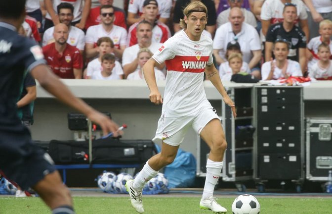 Borna Sosa lief fünf Jahre lang für den VfB Stuttgart auf und entwickelte sich in dieser Zeit zum Publikumsliebling.<span class='image-autor'>Pressefoto Baumann</span>