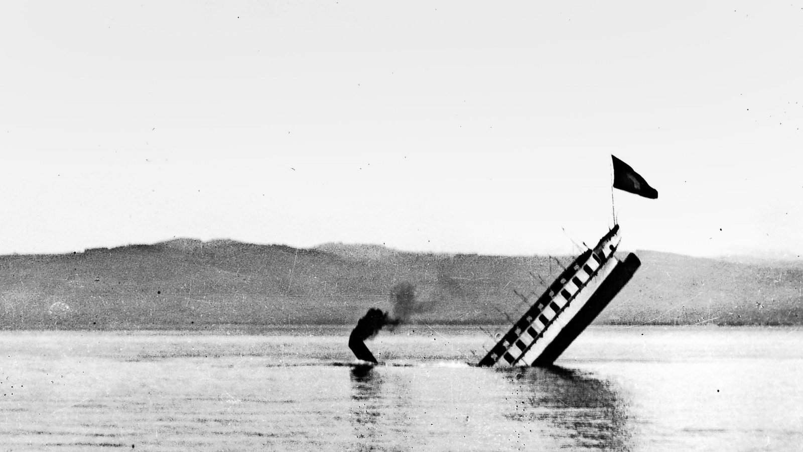 1933 wurde die „Säntis“ versenkt. Jetzt soll sie geborgen werden. Der erste Versuch schlug fehl.Foto: Verein 1933 wurde die „Säntis“ versenkt. Jetzt soll sie geborgen werden. Der erste Versuch schlug fehl.Foto: Verein