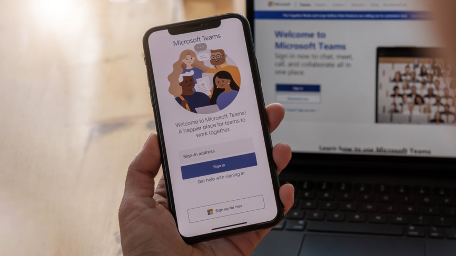 Am 17.06.2026 kommt es offenbar zu Problemen bei Microsoft Teams.Foto: wichayada suwanachun/ Shutterstock