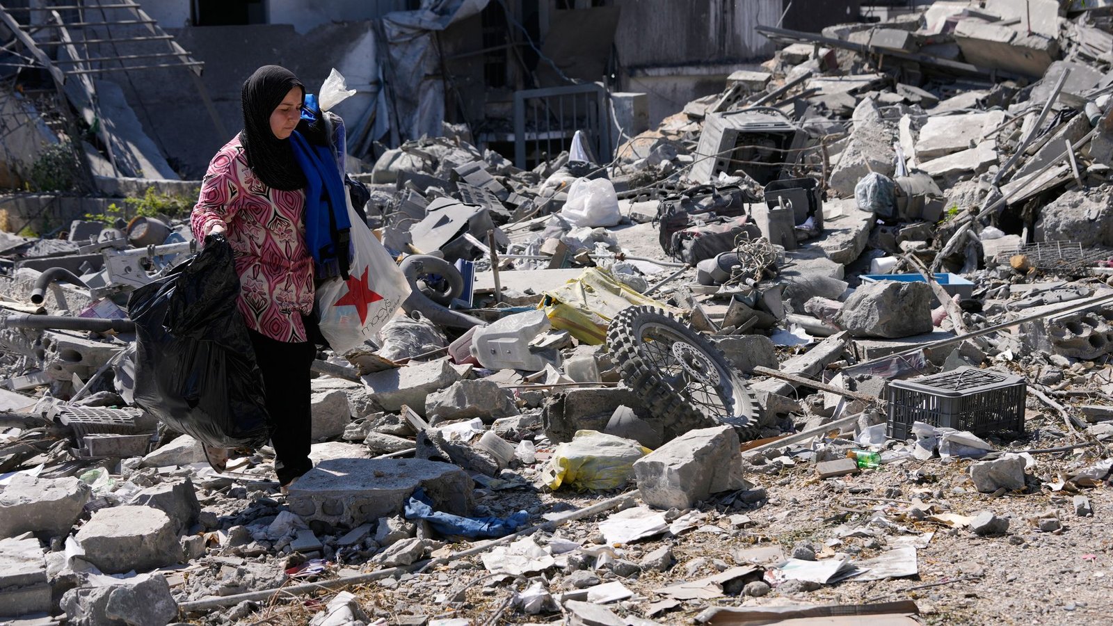Der veröffentlichte Text des Rahmenabkommens schließt ein Ende des Kriegs im Libanon mit ein.Foto: Hussein Malla/AP/dpa Der veröffentlichte Text des Rahmenabkommens schließt ein Ende des Kriegs im Libanon mit ein.Foto: Hussein Malla/AP/dpa
