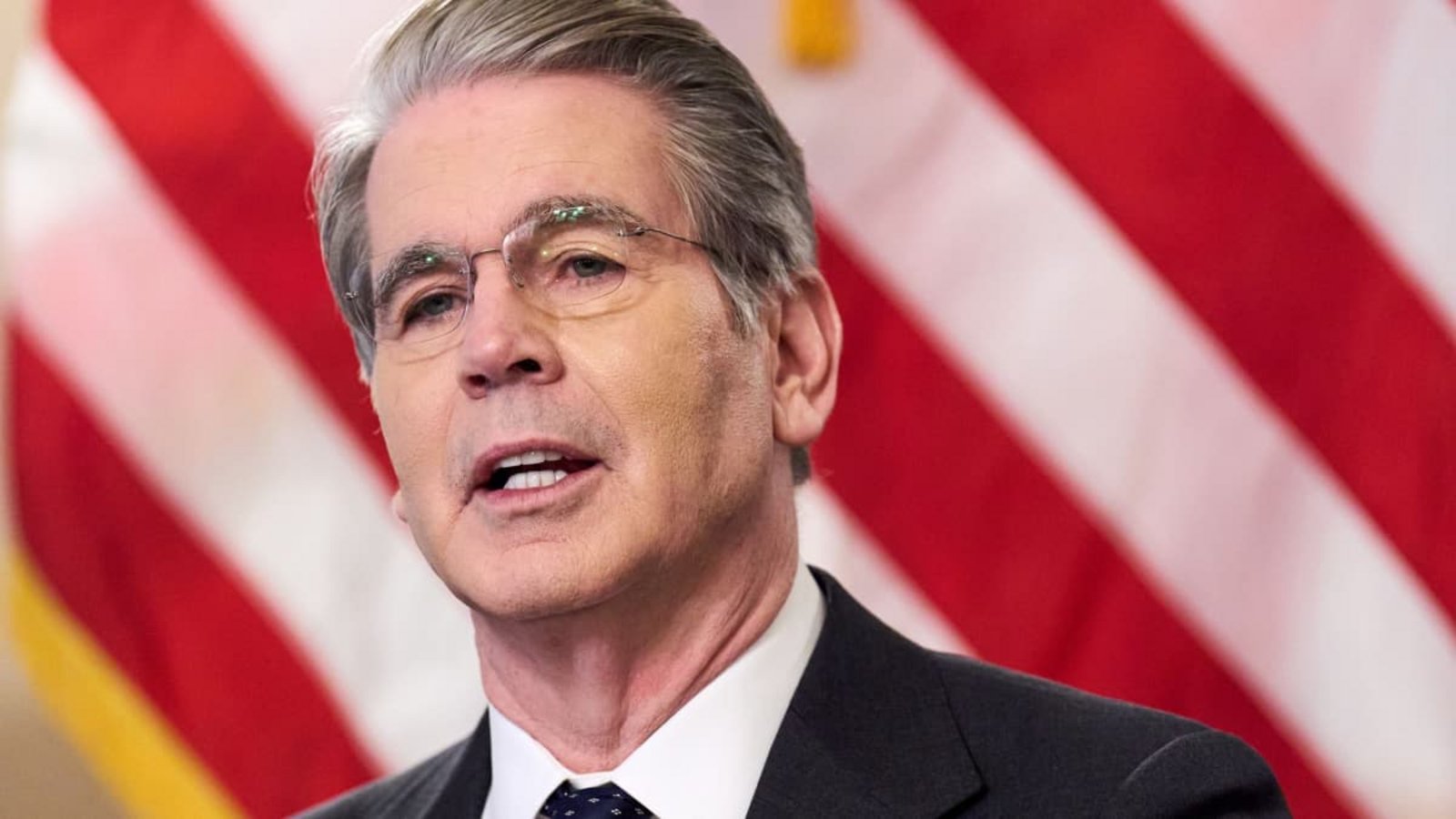 US-Finanzminister Scott Bessent droht den verbündeten der USA (Archivbild).Jacquelyn Martin/AP/dpa US-Finanzminister Scott Bessent droht den verbündeten der USA (Archivbild).Jacquelyn Martin/AP/dpa