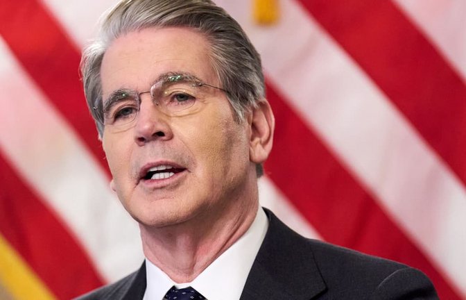US-Finanzminister Scott Bessent&nbsp; droht den verbündeten der USA (Archivbild).<span class='image-autor'>Jacquelyn Martin/AP/dpa</span>
