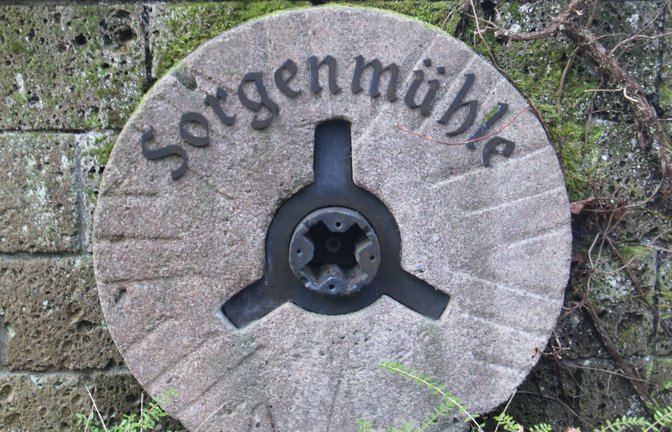 Stein des Anstoßes: Die Umbenennung der Sorgenmühle in Kreuzbachmühle. Foto: Archiv/RückeR