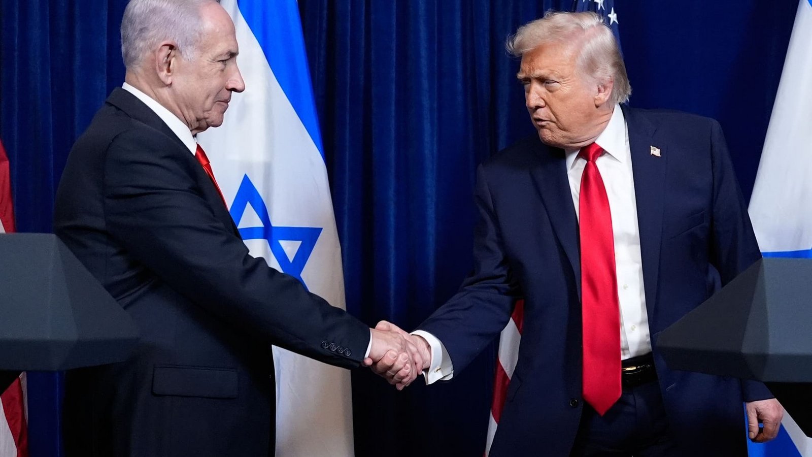 US-Präsident Donald Trump (r.) spricht eine Wahlempfehlung für den israelischen Ministerpräsidenten Benjamin Netanjahu (l.) aus. (Archivbild)Alex Brandon/AP/dpa US-Präsident Donald Trump (r.) spricht eine Wahlempfehlung für den israelischen Ministerpräsidenten Benjamin Netanjahu (l.) aus. (Archivbild)Alex Brandon/AP/dpa