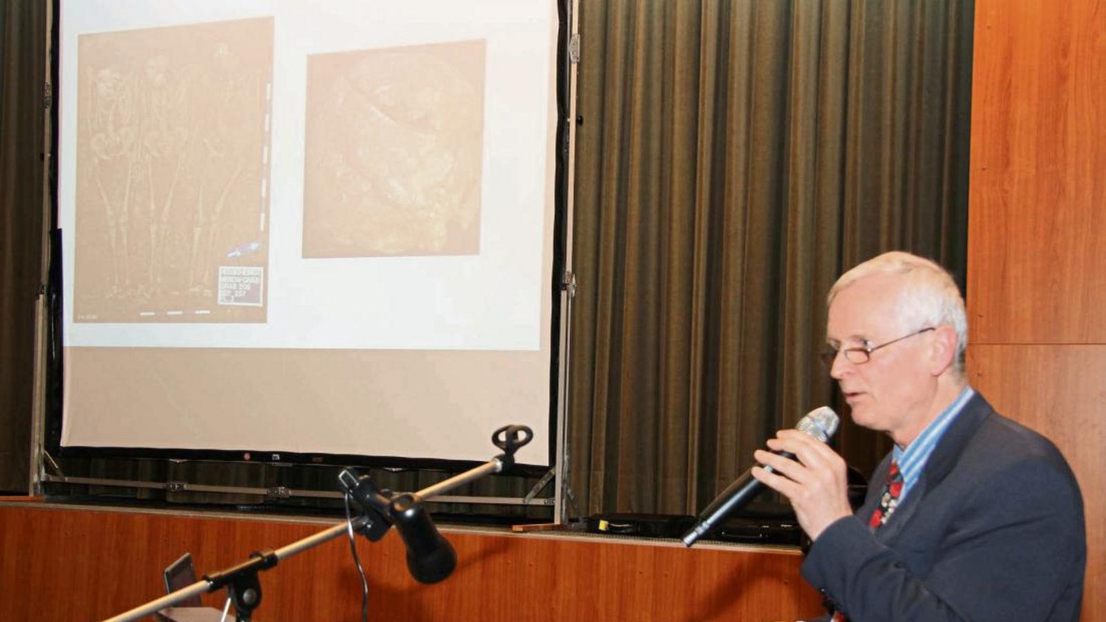 Prof. Dr. Joachim Wahl gab spannende Einblicke in Knochenfunde und mögliche Todesursachen. Foto: Banholzer Prof. Dr. Joachim Wahl gab spannende Einblicke in Knochenfunde und mögliche Todesursachen. Foto: Banholzer