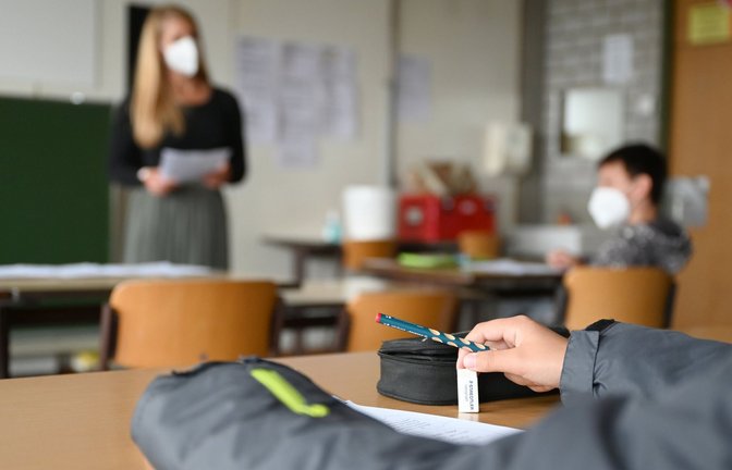 Die Omikron-Welle trifft vor allem Kindergärten und Schulen.<span class='image-autor'>Foto: dpa/Bernd Weißbrod</span>