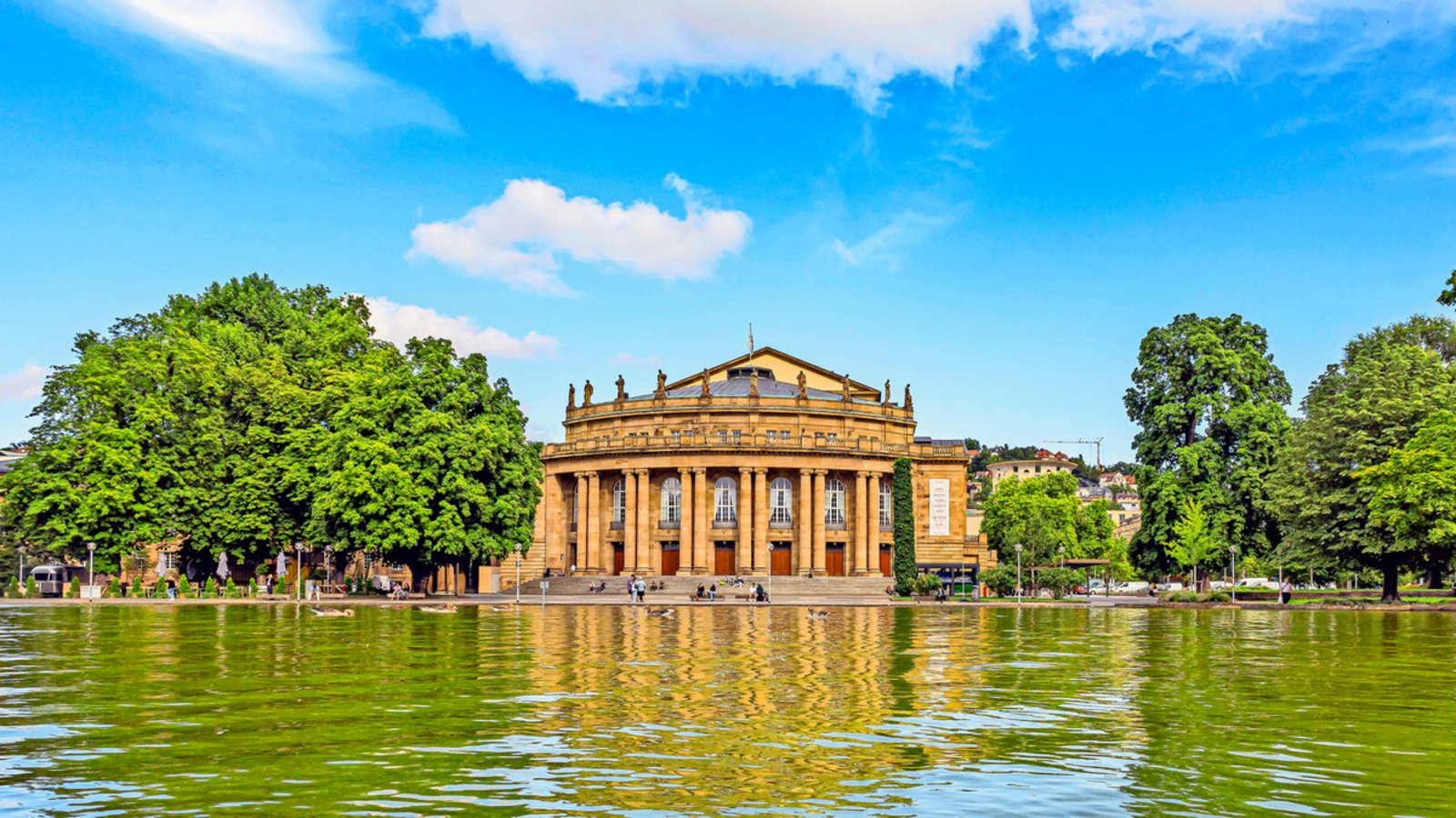 Soll saniert werden und bekommt neue Werkstätten: die Oper.Foto: Imago/Arnulf Hettrich Soll saniert werden und bekommt neue Werkstätten: die Oper.Foto: Imago/Arnulf Hettrich