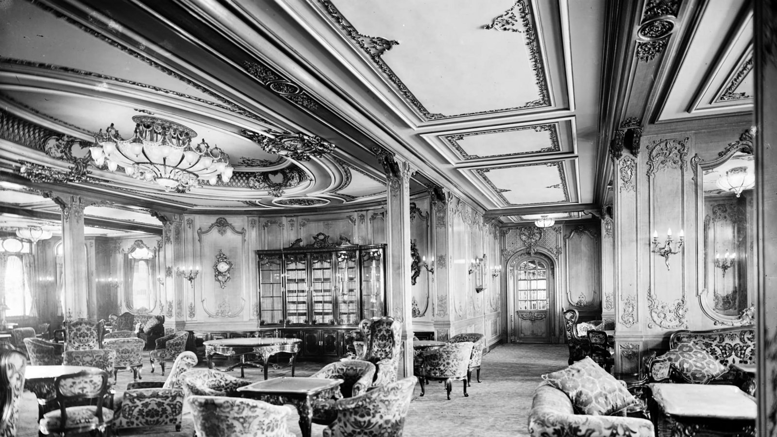 Die Ausstattung der Ersten Klasse erhielt elegante Suiten, prächtige Rauchsalons und Speisesäle und ein großes, für die Erste Klasse reserviertes Promenadendeck.Foto: Wikipedia commons/Robert Welch