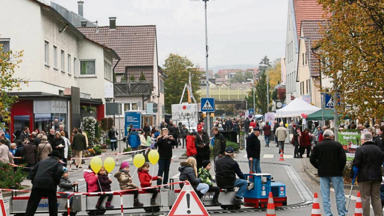 Zügle fahren steht beim verkaufsoffenen Sonntag im Zentrum von Illingen hoch im Kurs. Fotos: Rücker