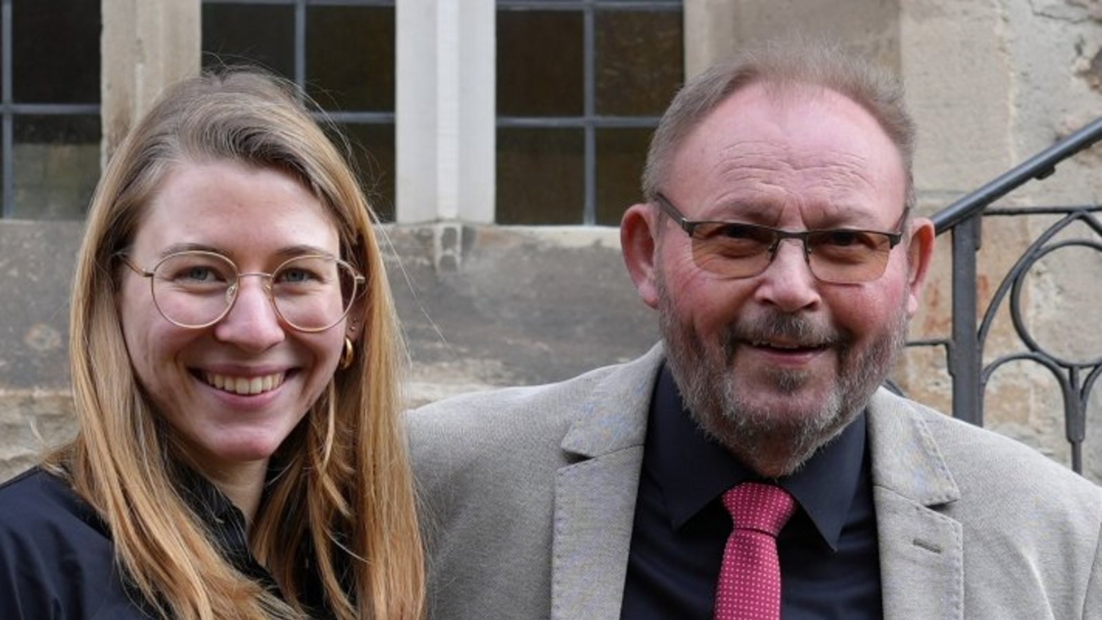 Wechsel am Dirigentenpult: Sarah Roser übernimmt das Amt von Opa Gerhard Roser. Foto: p