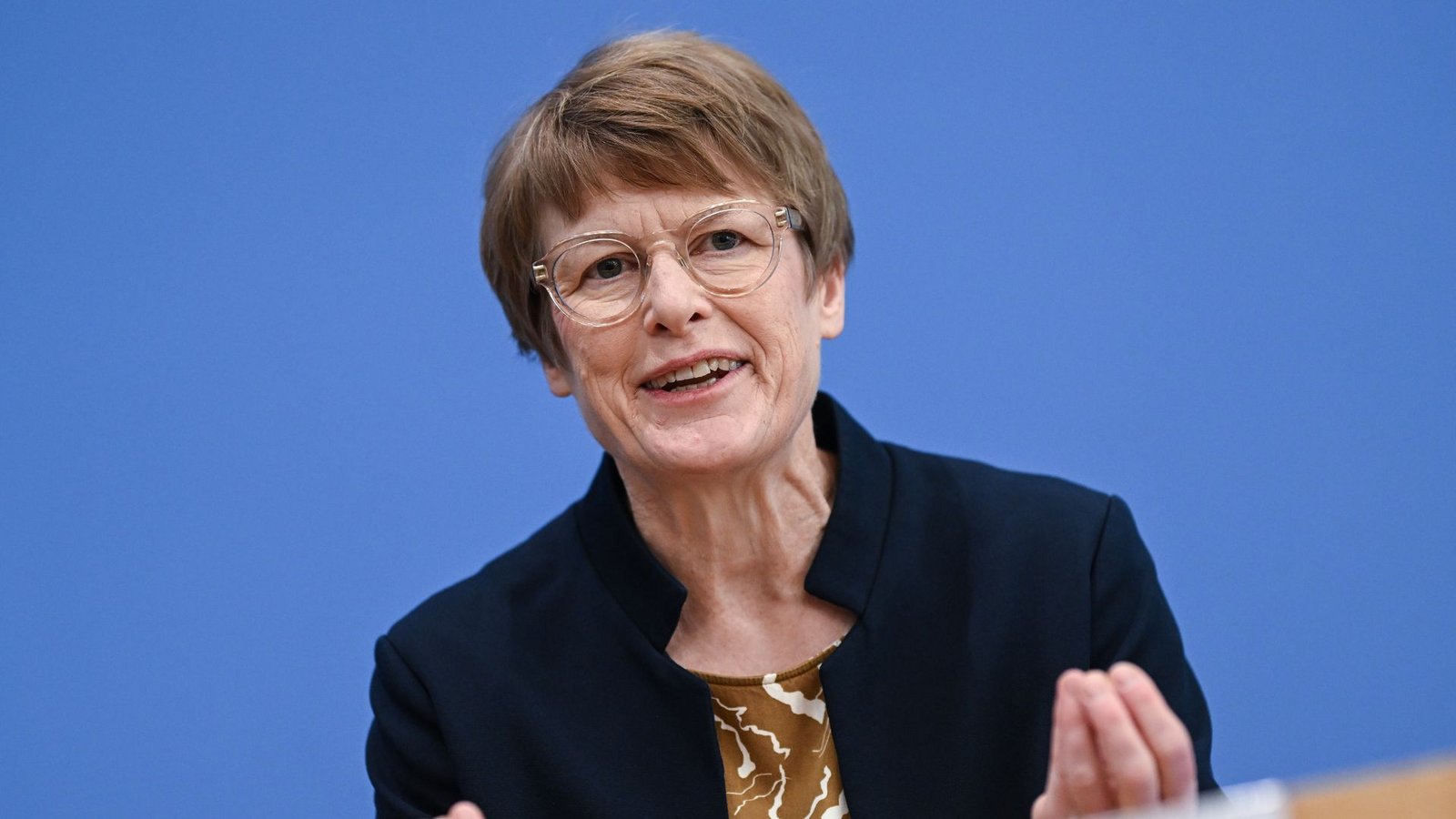 Fordert grundlegende Reformen, statt Hilfen mit der Gießkanne: die "Wirtschaftsweise" Veronika Grimm. (Archivbild)Foto: Britta Pedersen/dpa