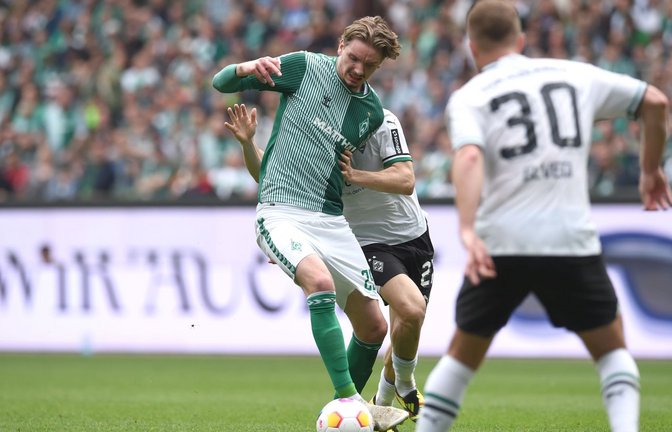 Auch zwei Tore von Nick Woltemade (l) reichten Werder gegen Gladbach nicht zum Sieg.<span class='image-autor'>Foto: Carmen Jaspersen/dpa</span>