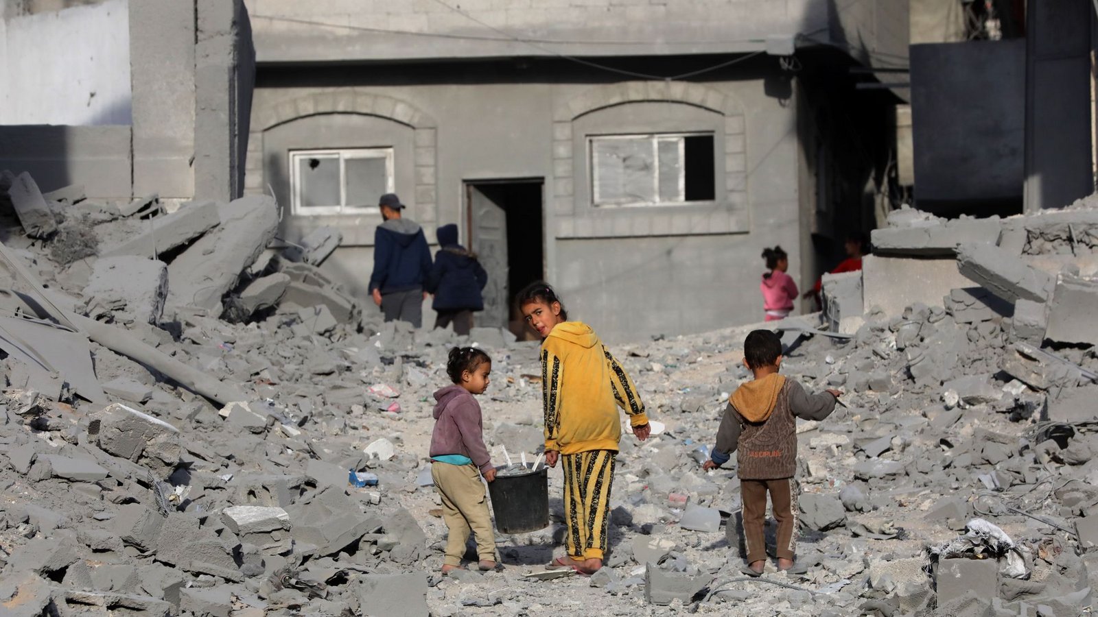 Der US-Außenminister sieht Anzeichen für eine Waffenruhe in Gaza. (Archivbild von Kindern in Gaza)Foto: Rizek Abdeljawad/XinHua/dpa Der US-Außenminister sieht Anzeichen für eine Waffenruhe in Gaza. (Archivbild von Kindern in Gaza)Foto: Rizek Abdeljawad/XinHua/dpa