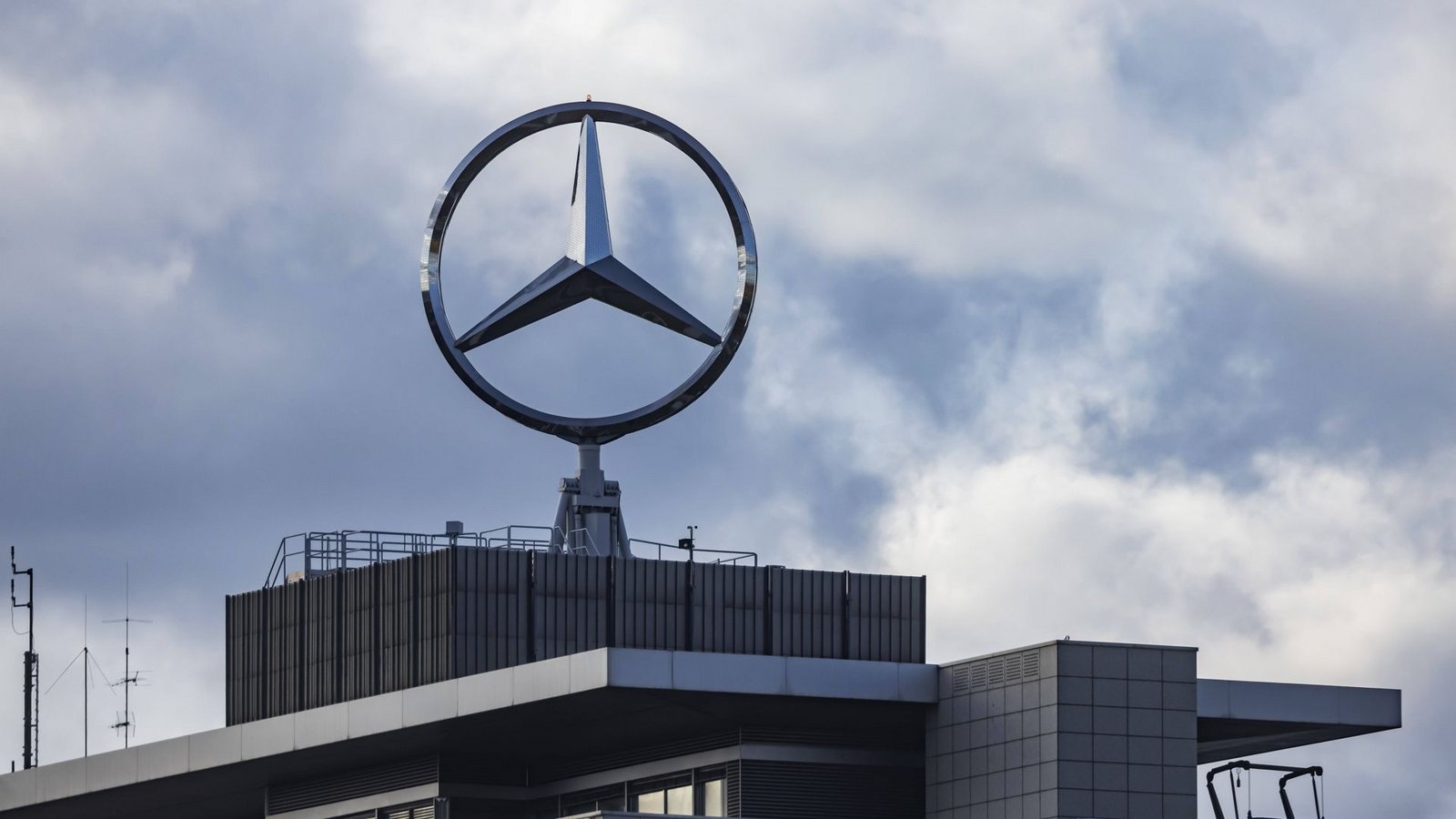 Aufsichtsrat und Vorstand von Mercedes-Benz haben eine Dividende von 3,50 Euro pro Aktie vorgeschlagen. Die Zustimmung auf der Hauptversammlung gilt als sicher.Foto: Imago/Arnulf Hettrich