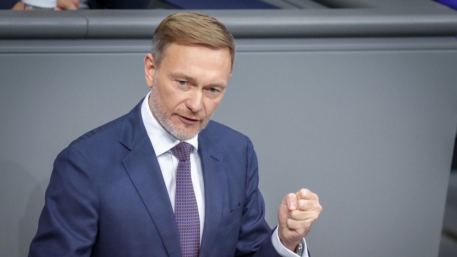 Parteichef Christian Lindner (FDP) zieht als Spitzenkandidat der Liberalen in den Wahlkampf. (Archivbild)Foto: dpa/Kay Nietfeld