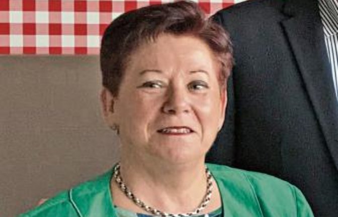 Monika Mendel arbeitet seit 50 Jahren im Vaihinger Kaufhaus Sämann.  Foto: p