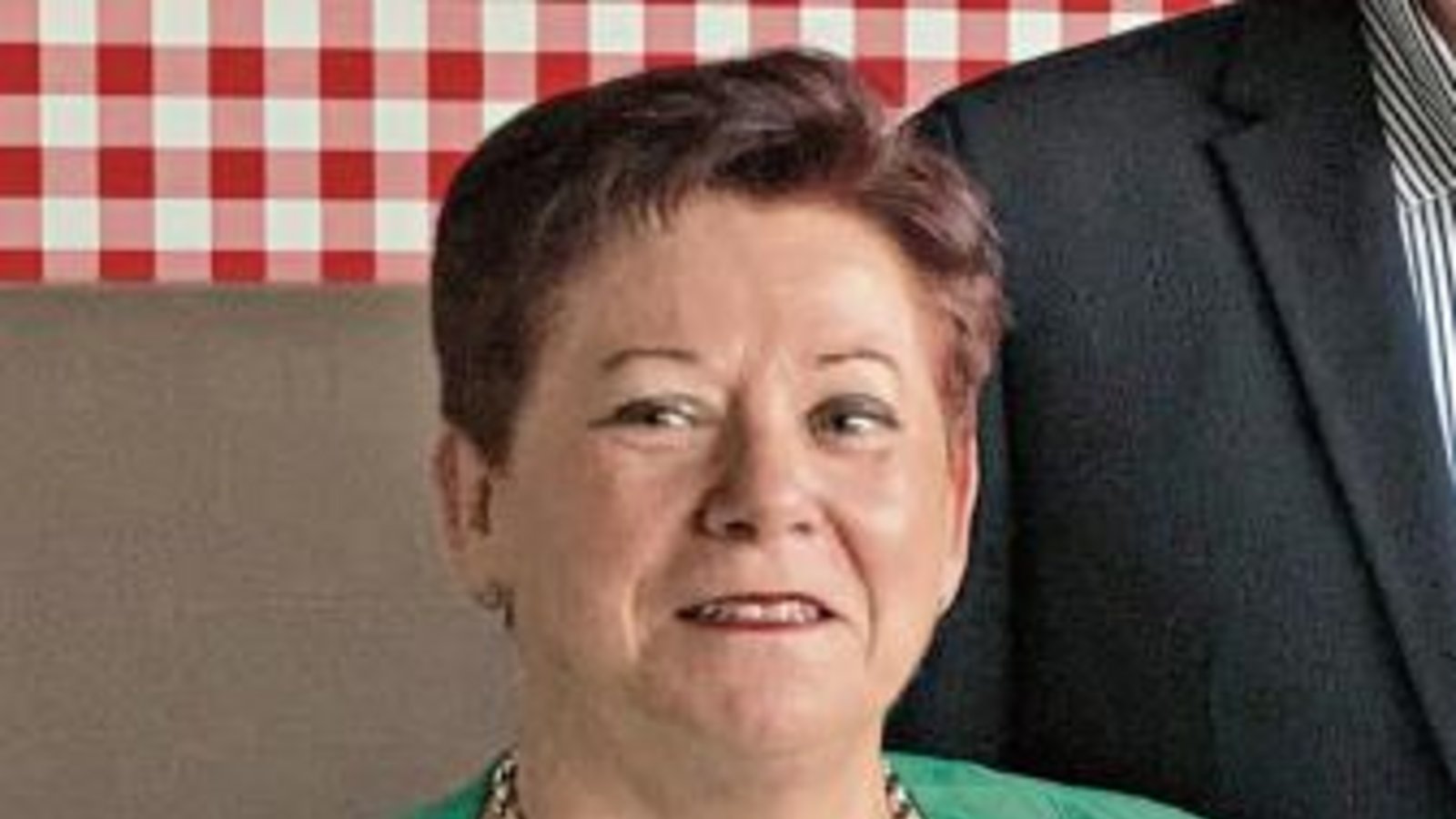 Monika Mendel arbeitet seit 50 Jahren im Vaihinger Kaufhaus Sämann. Foto: p Monika Mendel arbeitet seit 50 Jahren im Vaihinger Kaufhaus Sämann. Foto: p