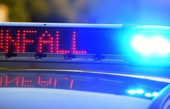 Bei einem Unfall nahe Welzheim sind am Sonntag drei Menschen verletzt worden (Symbolbild).<span class='image-autor'>dpa</span>