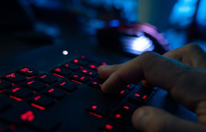 Das Hochschulservicezentrum Baden-Württemberg von Cyberangriff betroffen. (Symbolbild)<span class='image-autor'>Nicolas Armer/dpa</span>