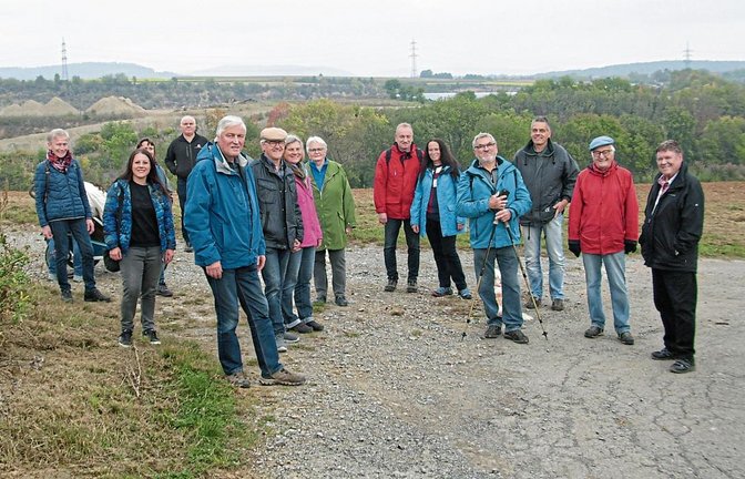 Bei der ersten Themenwanderung des Bürgervereins ging es in Richtung Roßwag. Foto: Stahlfeld