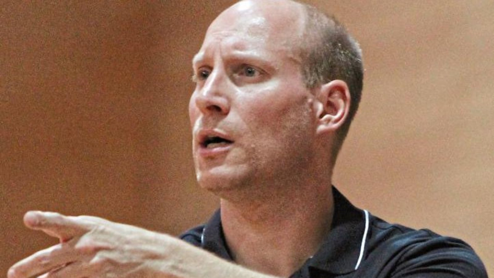 Oliver Gais übernimmt als U-18-Trainer vorläufig auch die Einheiten der Aktiven bei der BSG Vaihingen/Sachsenheim, die einen neuen Übungsleiter braucht. Foto: Archiv/Nachreiner Oliver Gais übernimmt als U-18-Trainer vorläufig auch die Einheiten der Aktiven bei der BSG Vaihingen/Sachsenheim, die einen neuen Übungsleiter braucht. Foto: Archiv/Nachreiner