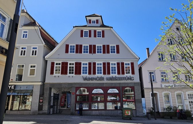 Mitten in Vaihingen hat die Vaihinger Kreiszeitung seit fast 200 Jahren ihren Sitz. Der Verlag wechselt jetzt den Eigentümer. An der lokalen Berichterstattung ändert sich nichts. Foto: Rieger