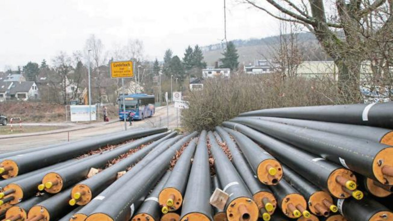 Zeichen der Wandlung Gündelbachs zum Bioenergiedorf. Foto: Arning