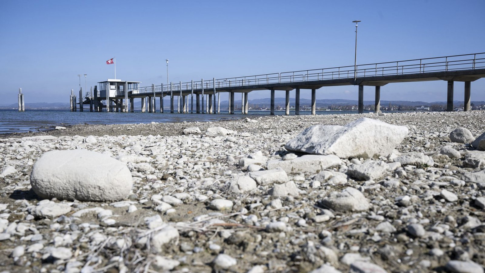 Die Pegel am Bodensee haben für den Monat April teilweise Minusrekorde erreicht.Foto: KEYSTONE/Ennio Leanza Die Pegel am Bodensee haben für den Monat April teilweise Minusrekorde erreicht.Foto: KEYSTONE/Ennio Leanza