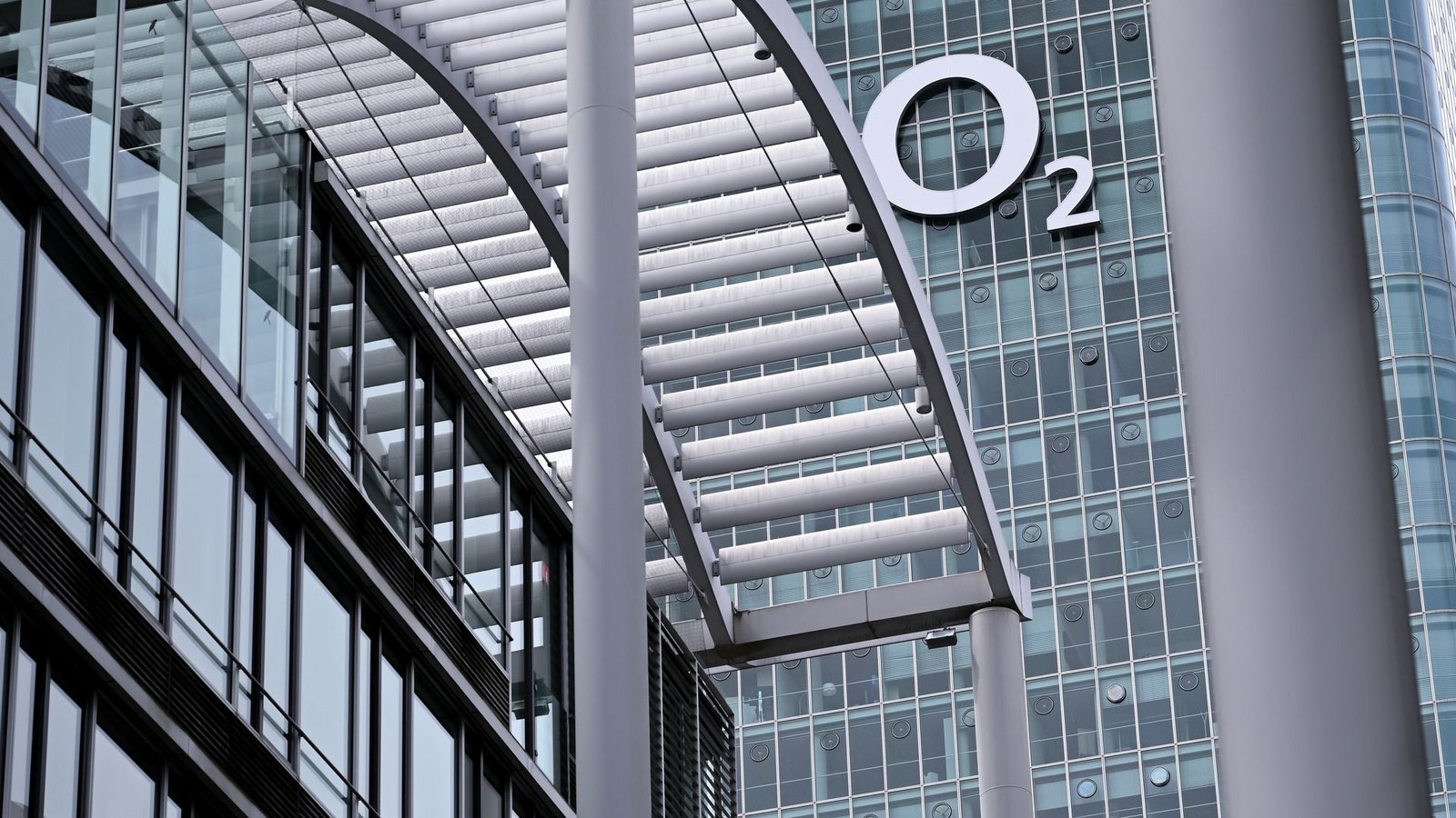 Blick auf die O2-Zentrale in München. (Archivbild)Foto: Sven Hoppe/dpa