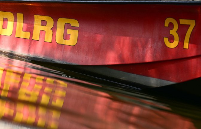 Die DLRG fordert  von ihren Mitgliedern Verfassungstreue.<span class='image-autor'>Foto: Sebastian Gollnow/dpa</span>