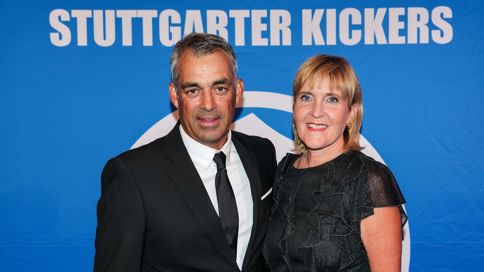 Ex-Kickers-Trainer Robin Dutt mit Ehefrau DanielaFoto: Markus Schwarz/Markus Schwarz