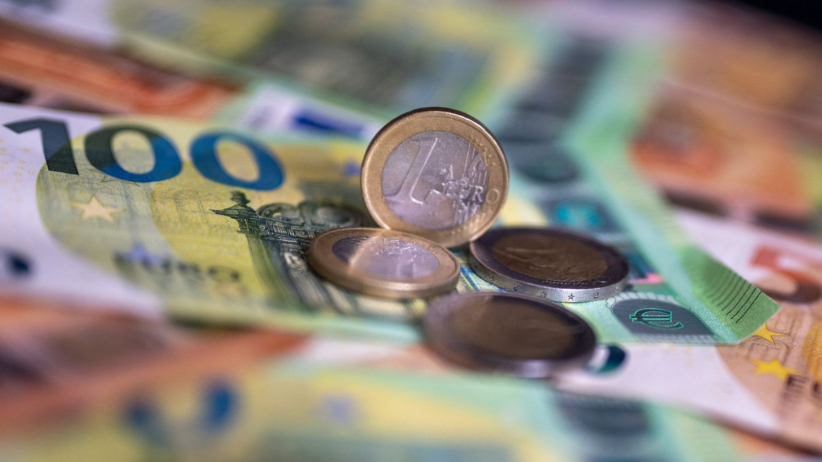 Was tun, wenn das Geld nicht reicht? Viele Kommunen haben große Probleme.Foto: Monika Skolimowska/dpa Was tun, wenn das Geld nicht reicht? Viele Kommunen haben große Probleme.Foto: Monika Skolimowska/dpa