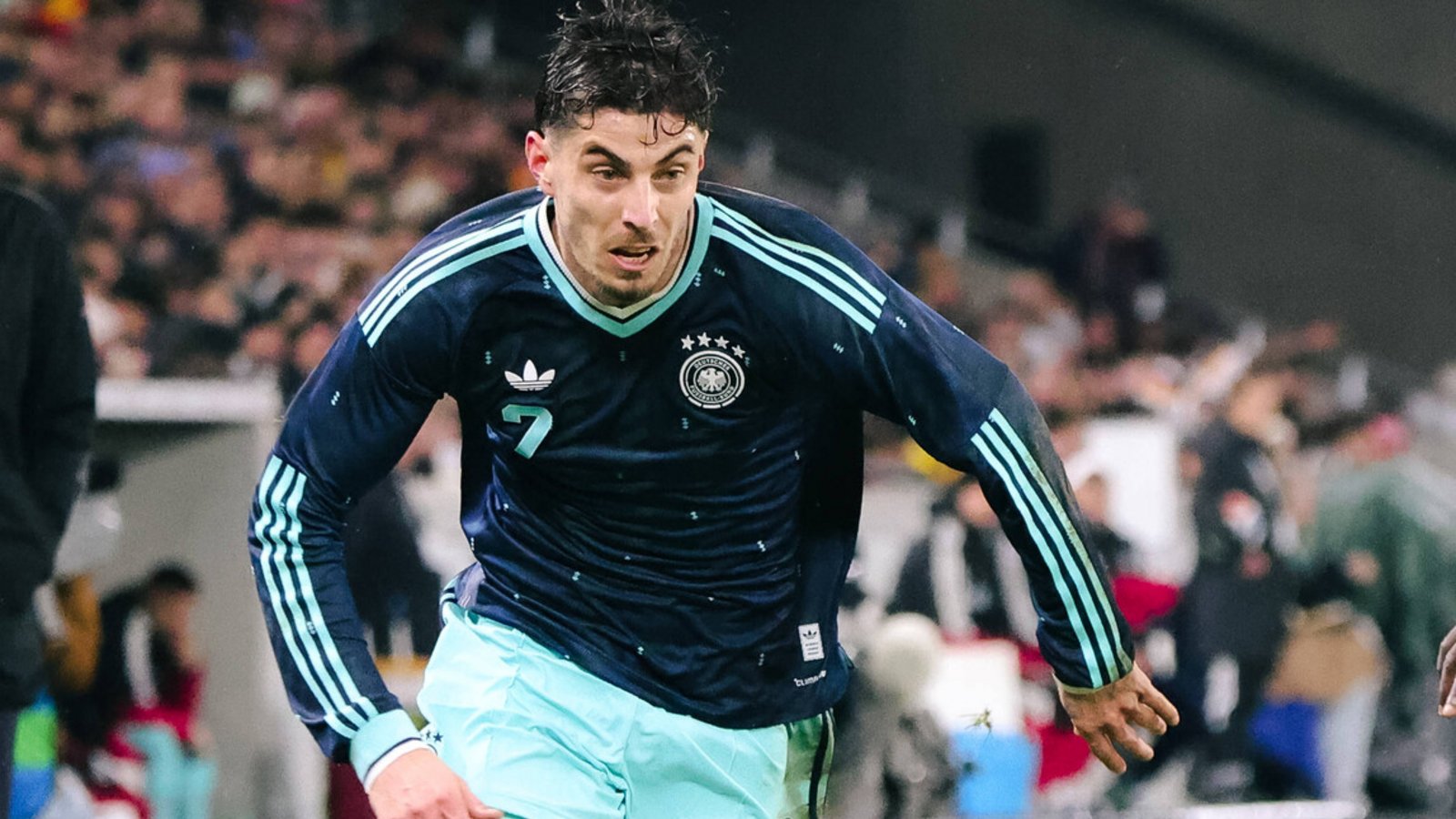 Hat die besten Karten für einen Stammplatz: Kai HavertzFoto: imago/Sebastian Bach