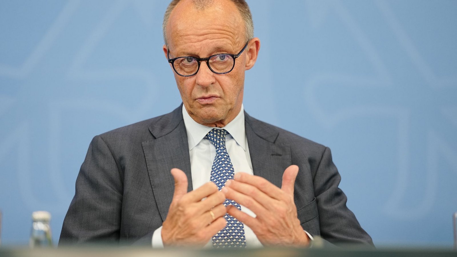 CDU-Chef Friedrich Merz hat sich im Wahlkampf für den Umbau des Bürgergelds eingesetzt. (Archivbild)Foto: Kay Nietfeld/dpa