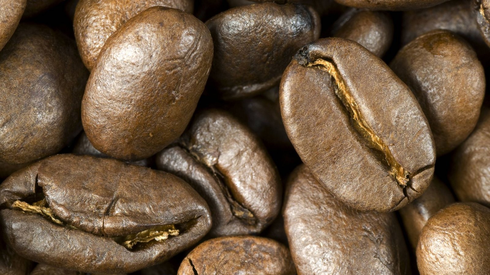 Frisch geröstete Kaffeebohnen: Was wäre das Leben ohne den köstlichen Muntermacher.Foto: Imago/Design Pics Frisch geröstete Kaffeebohnen: Was wäre das Leben ohne den köstlichen Muntermacher.Foto: Imago/Design Pics