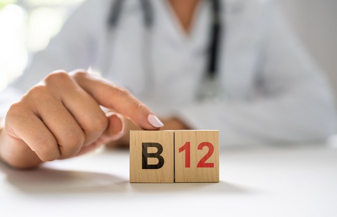 Der Nahrungsergänzungsmarkt rund um B 12 ist riesig. Bevor man supplementiert, sollte man seinen eigenen Bedarf kennen.<span class='image-autor'>Foto: imago//Andrey Popov</span>