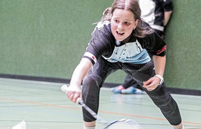 Isabel Gubbe vom SV Illingen hat nicht nur bei der Sportlerwahl der VKZ-Leser den zweiten Platz belegt, sondern auch bei der Badminton-Bezirksmeisterschaft der Altersklasse U 13 in Mühlacker. Foto: Simecek