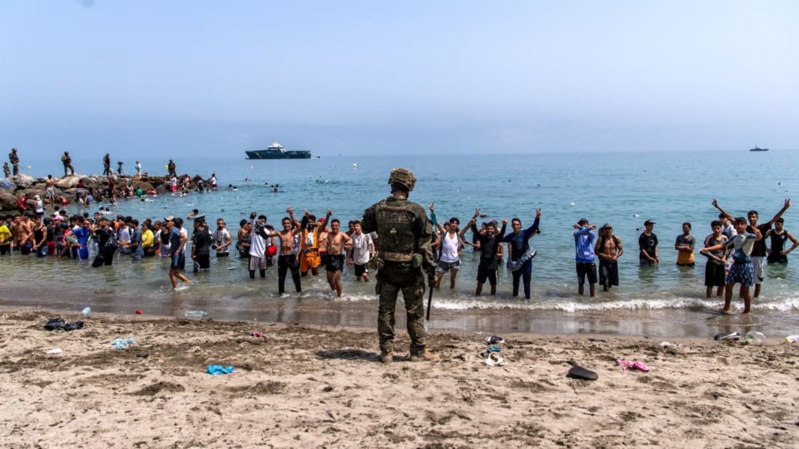 Eine Falschinformation? Schwimmend erreichten Zehntausende das spanische Ceuta. Die meisten sind nach Marokko zurückgekehrt.Antonio Sempere/AP/dpa