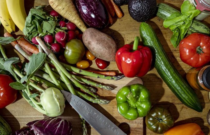 Auch beim Gemüse gibt's Bürokratie: Gastronomen, die auf ihrer Speisekarte „Bio-Gemüse“ erwähnen wollen, müssen dafür laut Gaststättenverband eine Zertifizierung durchlaufen. Also belassen es viele beim „Gemüse“.<span class='image-autor'>dpa</span>