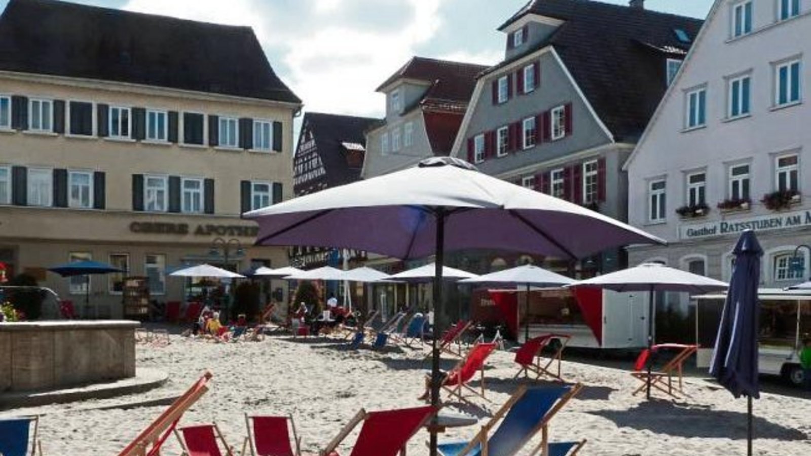 Schön war’s! Heute ist der letzte Tag des Vaihinger Strandlebens 2015.  Foto: Arning