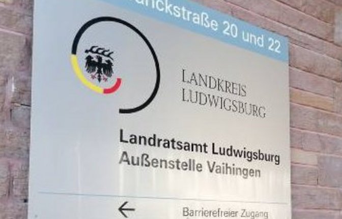 Macht bald wieder zu: die Kfz-Zulassungsstelle in Vaihingen. Archivfoto: Banholzer