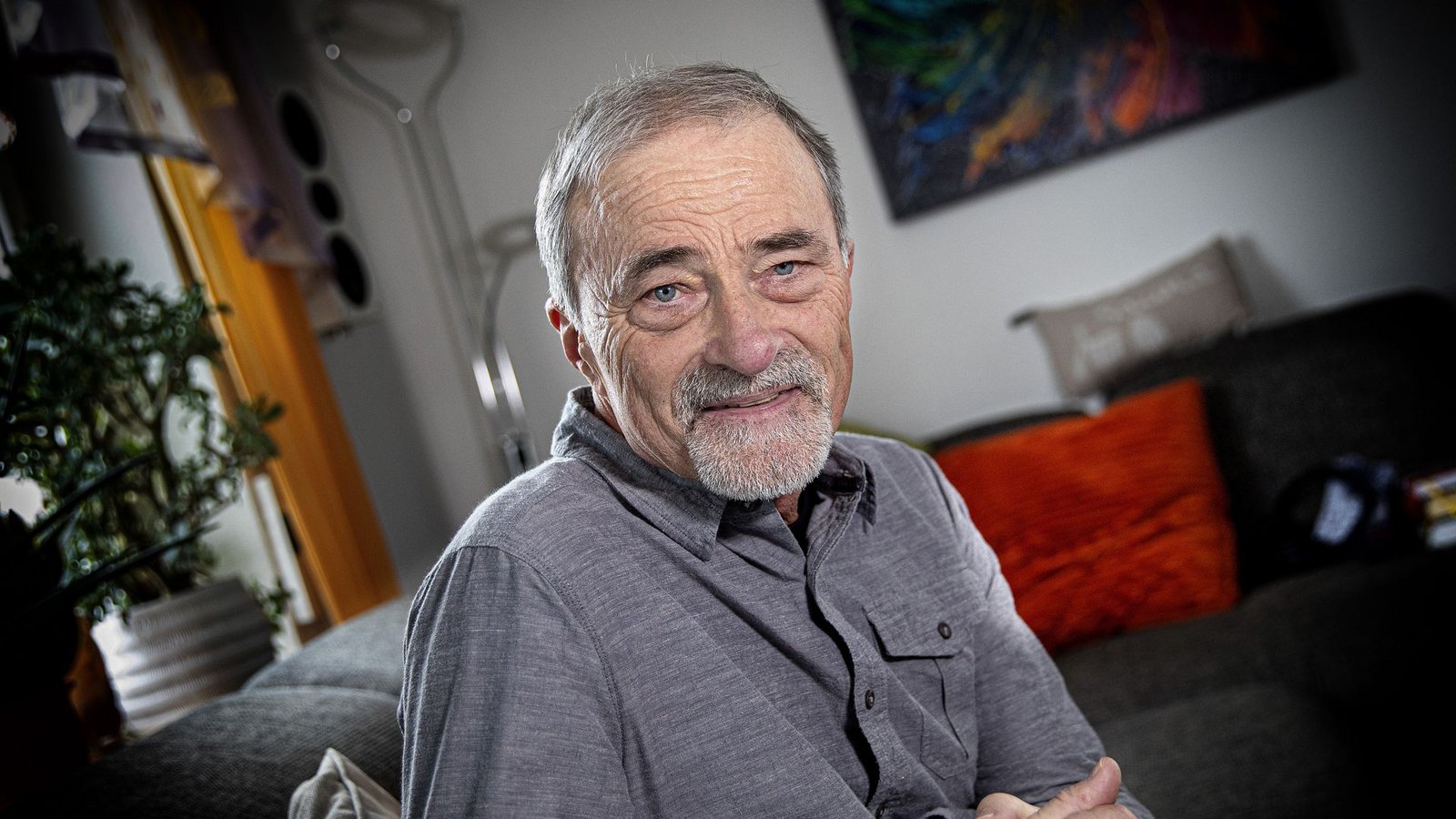 Norbert Hofste in seiner Wohnung in EbersbachFoto: Horst Rudel