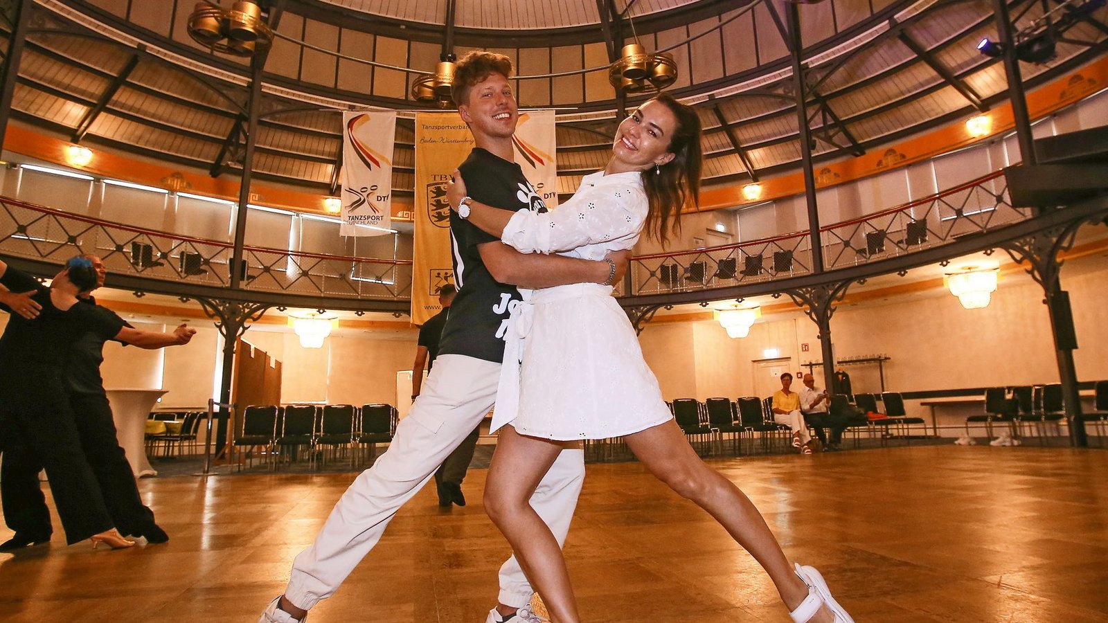 Renata und Valentin Lusin leben für das Tanzen.Foto: Baumann