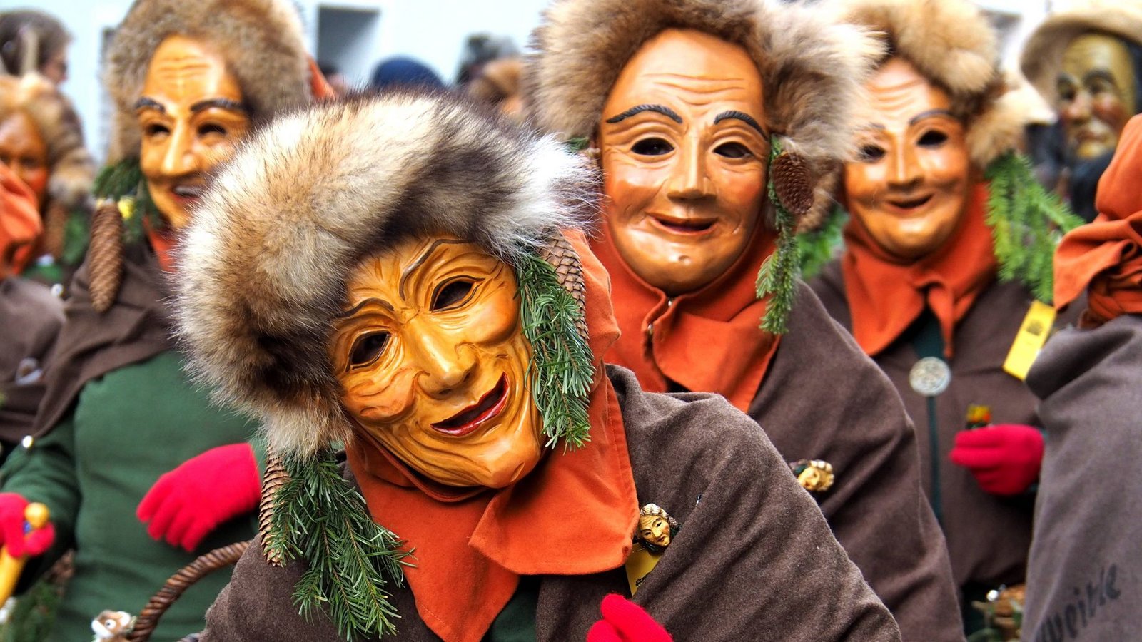 Die Waldweible sind Narrenfiguren der Plätzlerzunft Weingarten.Foto: IMAGO/Zoonar/IMAGO/Zoonar.com/Bindig