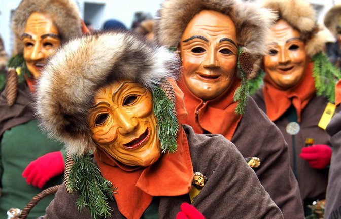 Die Waldweible sind Narrenfiguren der Plätzlerzunft Weingarten.<span class='image-autor'>Foto: IMAGO/Zoonar/IMAGO/Zoonar.com/Bindig</span>