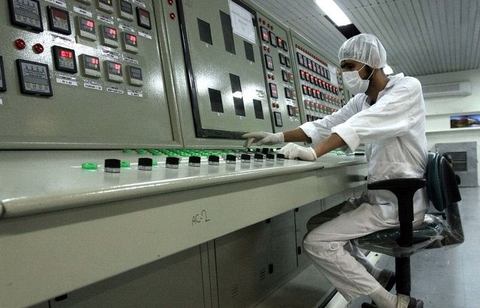 Der Iran will mehr Zentrifugen zur Atomanreicherung einsetzen.<span class='image-autor'>Foto: dpa/Vahid Salemi</span>